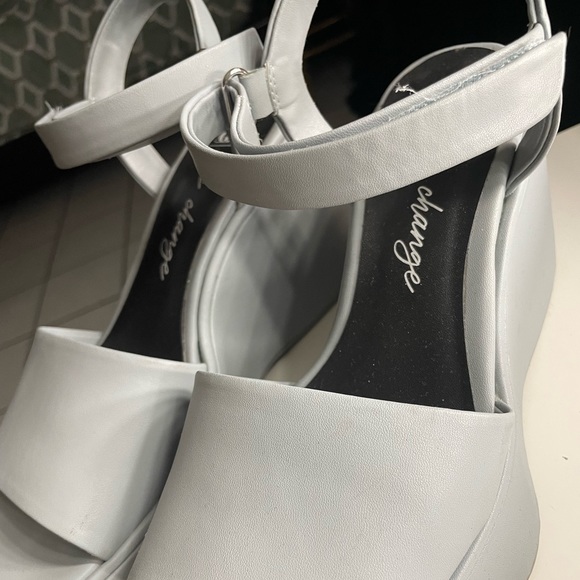 Only wore twice! - Picture 2 of 2